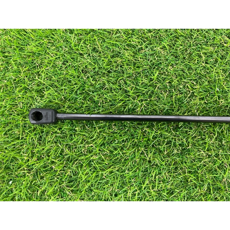 Амортизатор капота (кузов и элементы) AUDI Q7 4L 2014 3.0 TFSi CTWB 4L0823359