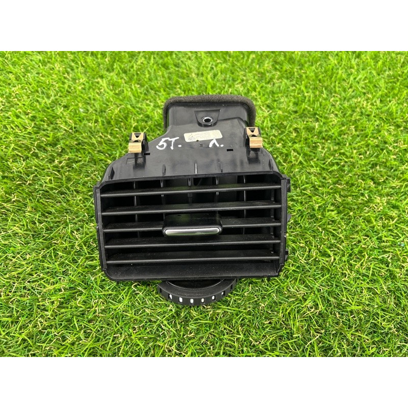 Дефлектор воздуховода (салон) Volkswagen Touareg NF 2012 3.0 7P1819703AUBN