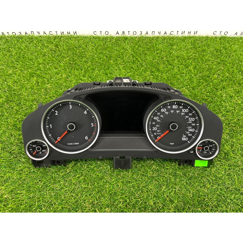 Панель приборов (салон) Volkswagen Touareg NF 2012 3.0 7P6920980N