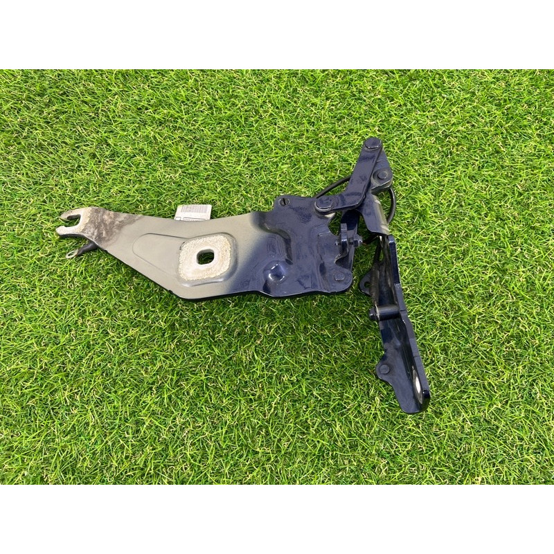 Петля капота (кузов и элементы) BMW X5 E70 2012 3.0 N55 41007198618