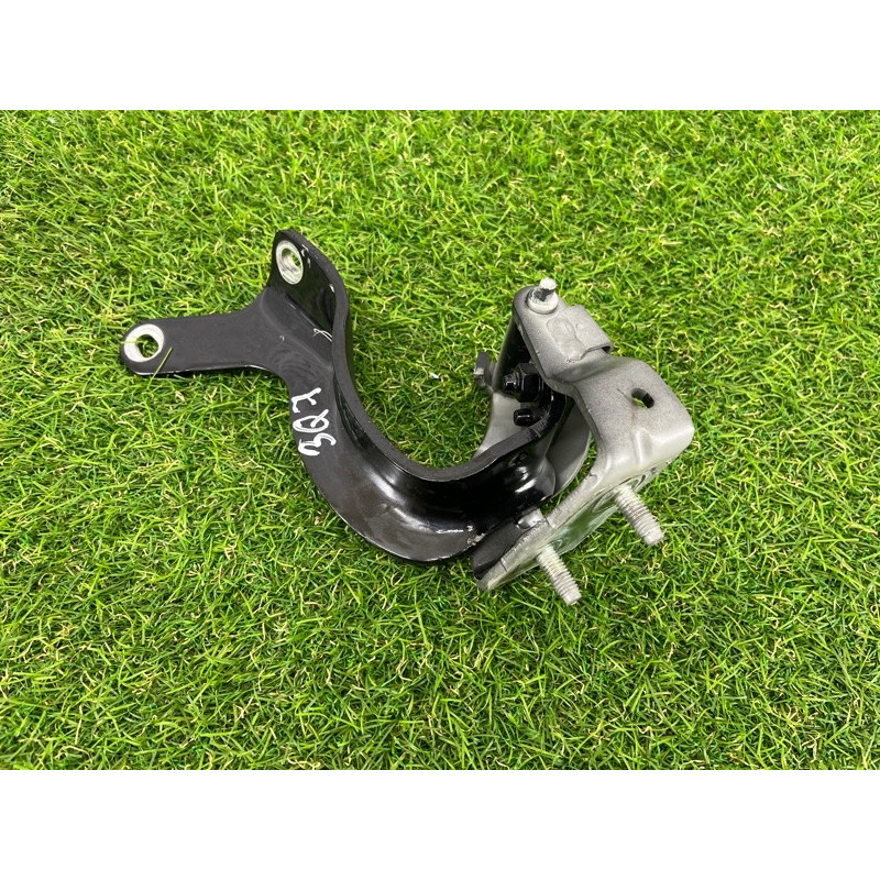 Петля багажника (кузов и элементы) AUDI Q7 4L 2007 3.6 4L0827299B