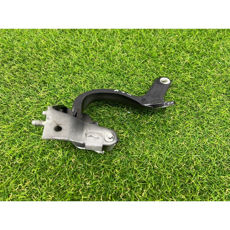 Петля багажника (кузов и элементы) AUDI Q7 4L 2007 3.6 4L0827299B