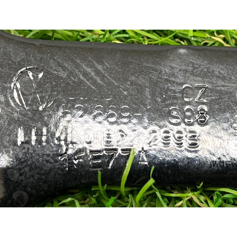 Петля багажника (кузов и элементы) AUDI Q7 4L 2007 3.6 4L0827299B