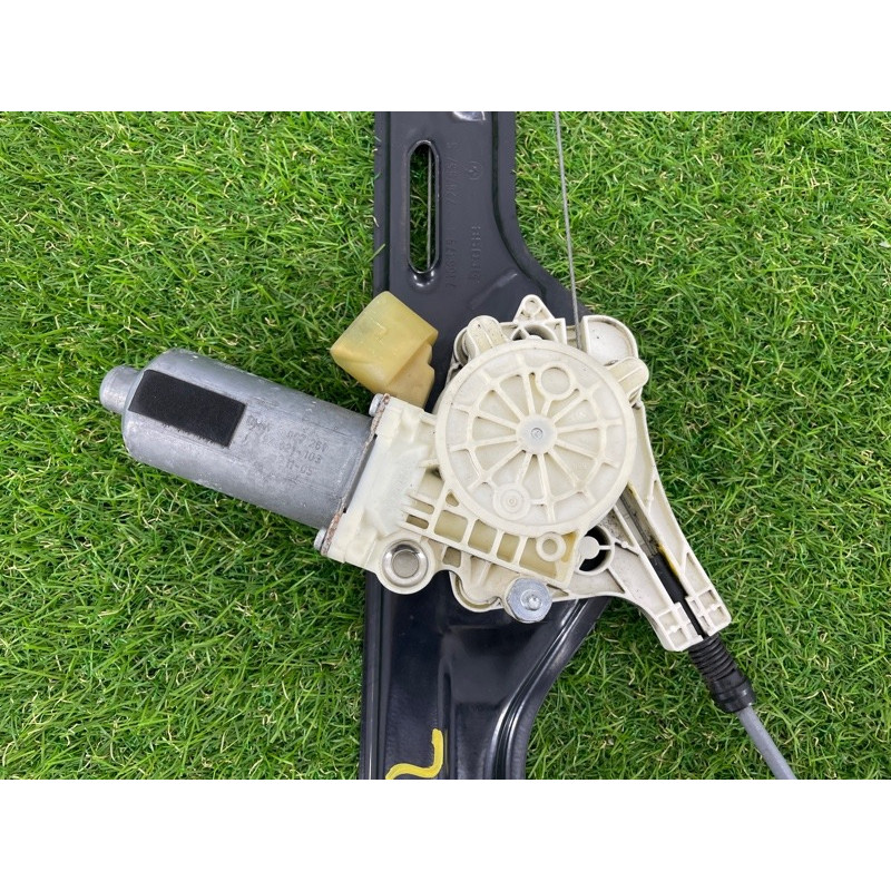 Механизм стеклоподъемника с мотором (кузов и элементы) BMW X5 E70 2012 3.0 N55 51337166379