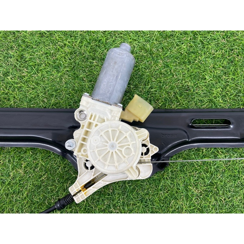 Механизм стеклоподъемника с мотором (кузов и элементы) BMW X5 E70 2012 3.0 N55 51357166381