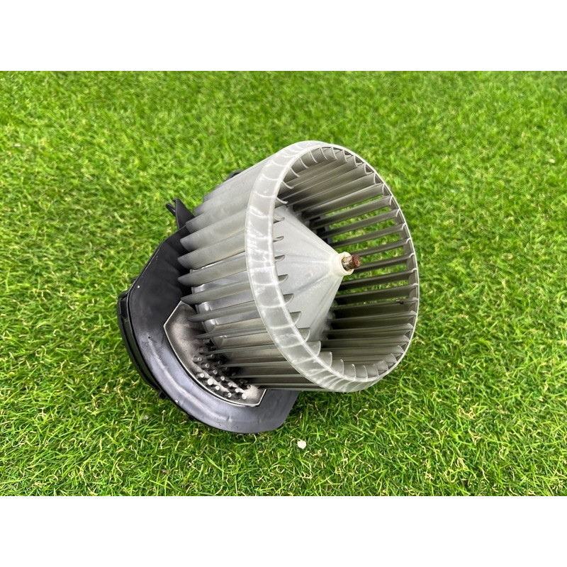 Мотор печки (отопление и кондиционирование) PORSCHE CAYENNE 958 2012 4.8 95857234202