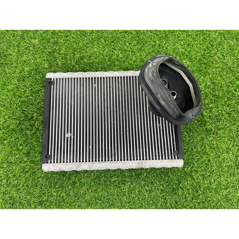 Испаритель кондиционера (отопление и кондиционирование) AUDI A4 B8 2012 2.0 TFSI 8K1898967A