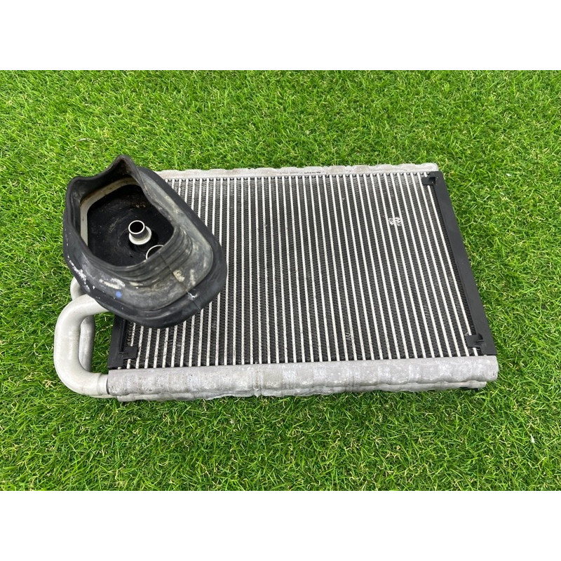 Испаритель кондиционера (отопление и кондиционирование) AUDI A4 B8 2012 2.0 TFSI 8K1898967A