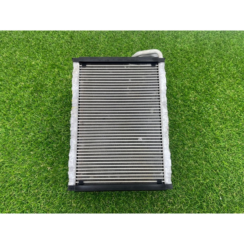 Испаритель кондиционера (отопление и кондиционирование) AUDI A4 B8 2012 2.0 TFSI 8K1898967A