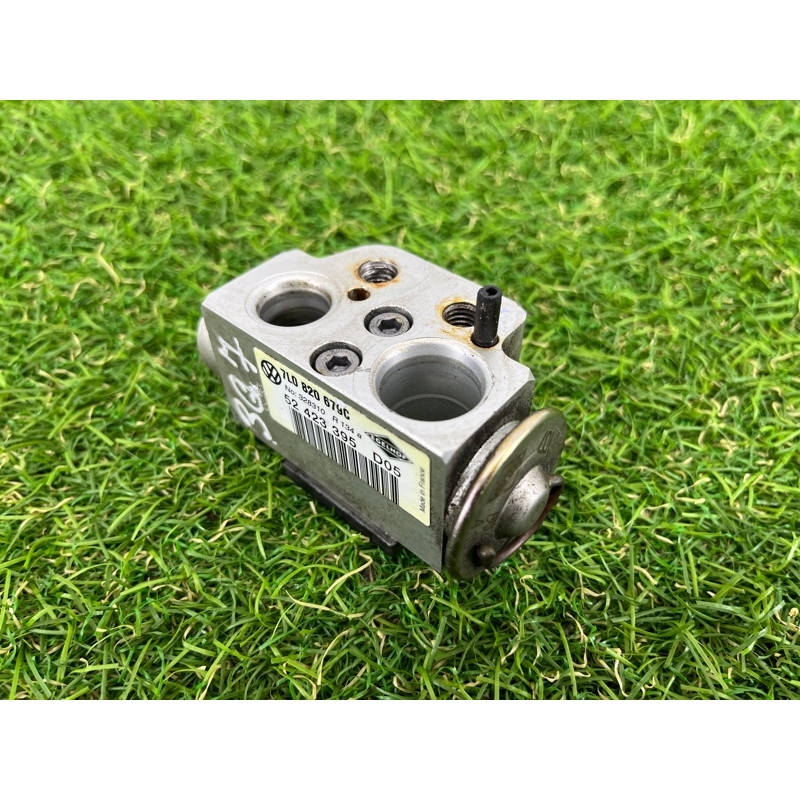 Клапан испарителя кондиционера (отопление и кондиционирование) AUDI Q7 4L 2007 3.6 7L0820679C