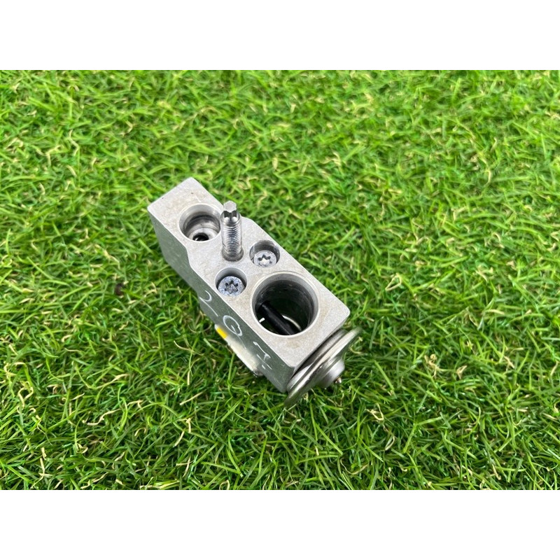 Клапан испарителя кондиционера (отопление и кондиционирование) AUDI Q7 4M 2018 3.0 TFSi 4M0820679A