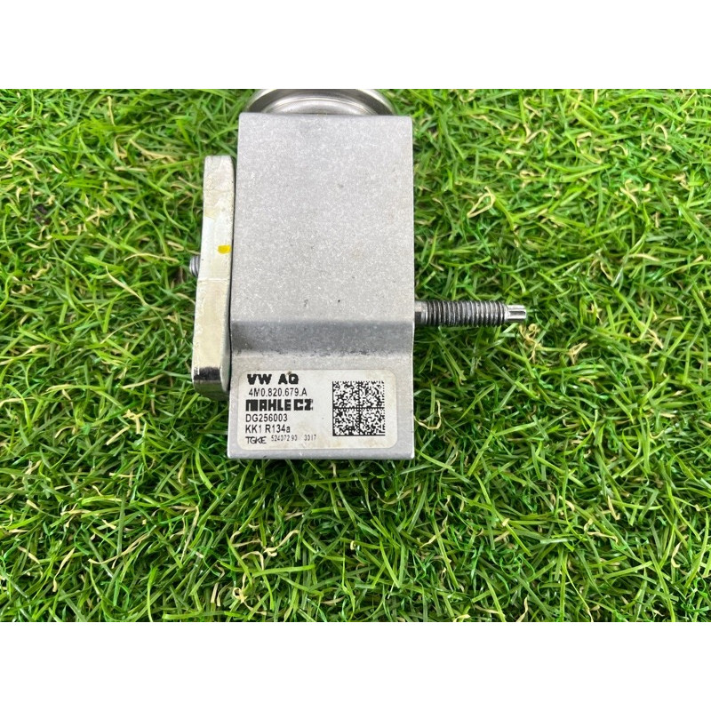 Клапан испарителя кондиционера (отопление и кондиционирование) AUDI Q7 4M 2018 3.0 TFSi 4M0820679A
