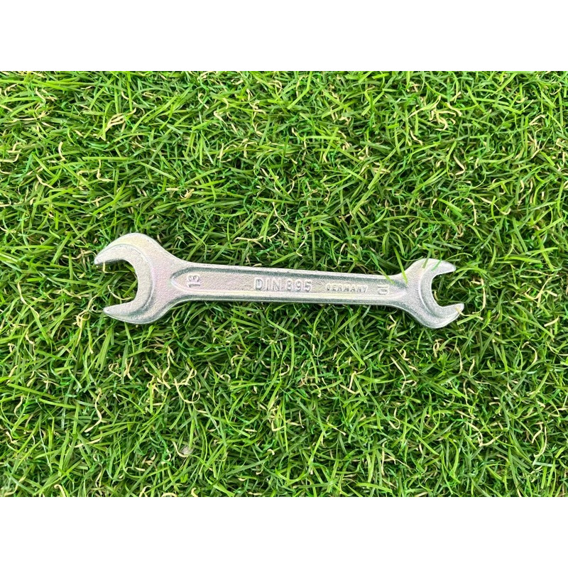 Комплект инструмента (аксессуары) AUDI Q7 4L 2014 3.0 TFSi CTWB 4L0012113E