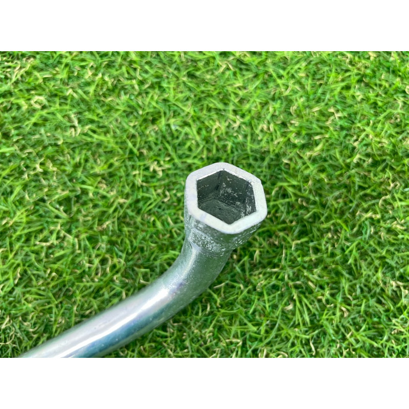 Комплект инструмента (аксессуары) AUDI Q7 4L 2014 3.0 TFSi CTWB 4L0012113E