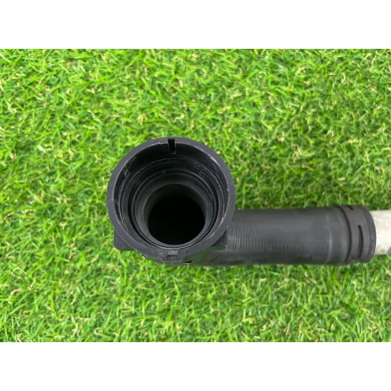 Трубка системы охлаждения (система охлаждения) Volkswagen Touareg NF 2011 3.6 7P0121070AF