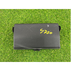 Крышка блока предохранителей