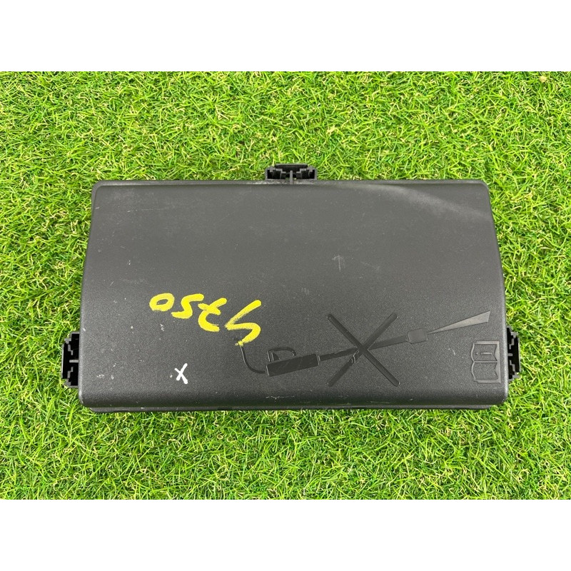 Крышка блока предохранителей (двигатель и элементы) CHEVROLET Cruze J300 2011 1.4 96999740