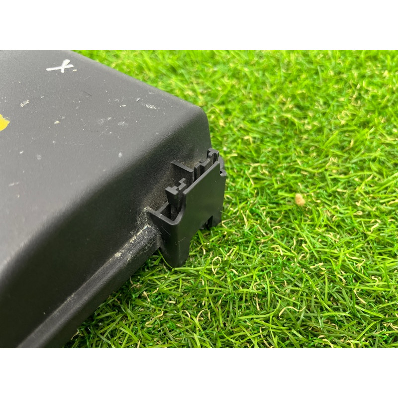 Крышка блока предохранителей (двигатель и элементы) CHEVROLET Cruze J300 2011 1.4 96999740