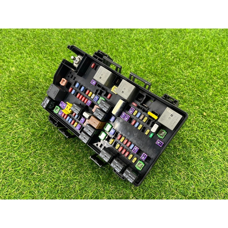 Блок предохранителей (электрика) Jeep Grand Cherokee WK2 2016 3.6 68251626AB