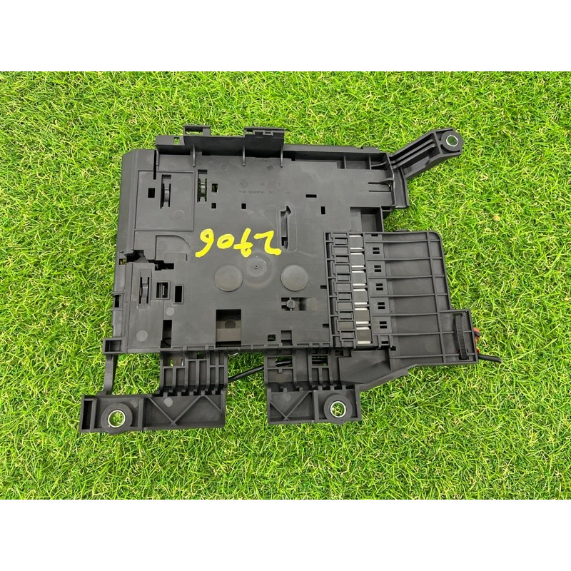Блок предохранителей (электрика) Volkswagen Touareg NF 2011 3.6 7P0937548F
