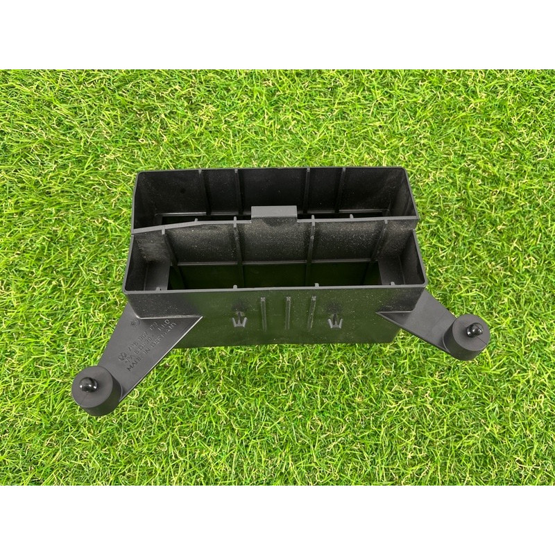 Кронштейн блока управления (кузов и элементы) Volkswagen Touareg NF 2012 3.0 7P6907179