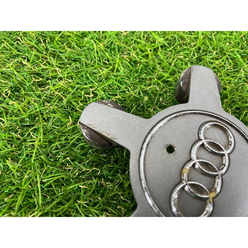 Колпачок колеса декоративный (аксессуары) AUDI A7 4G 2013 3.0 CGXB 4F0601165N