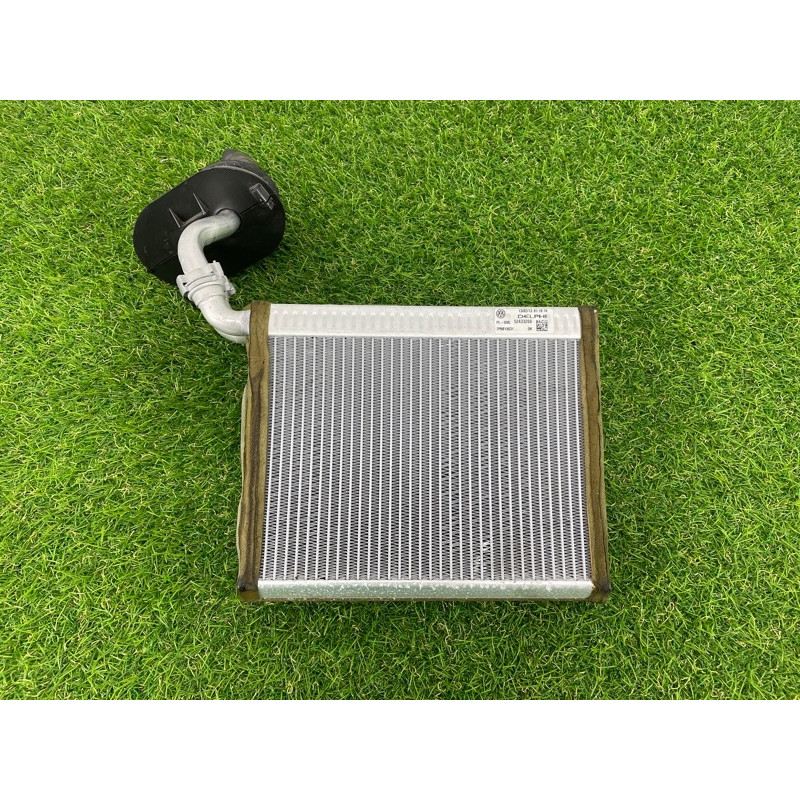 Радиатор печки (отопление и кондиционирование) PORSCHE CAYENNE 958 2013 3.6 95857232600