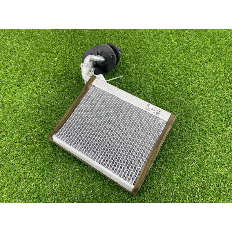 Радиатор печки (отопление и кондиционирование) Volkswagen Touareg NF 2012 3.0 7P0819031