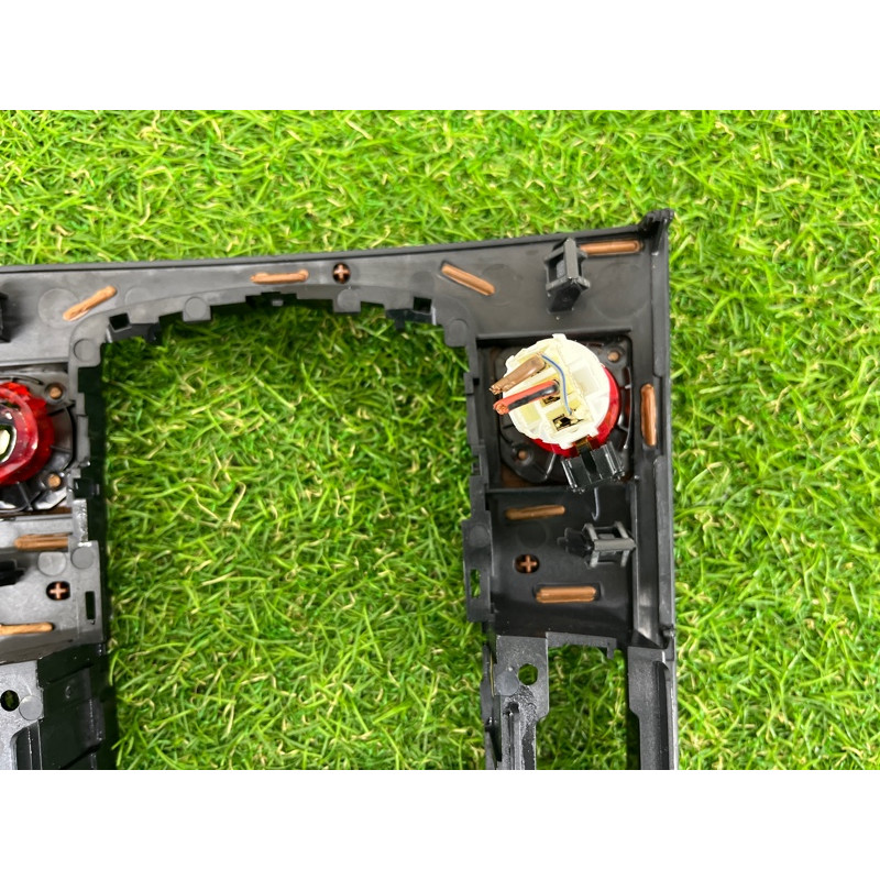 Накладка центральной консоли (салон) AUDI Q7 4L 2014 3.0 TFSi CTWB 4L0864261E1B4