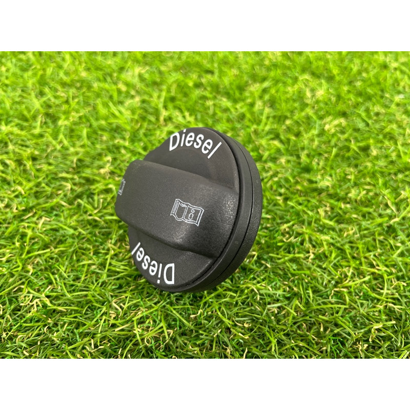 Крышка топливного бака (топливная система) Volkswagen Touareg NF 2012 3.0 7P6201550