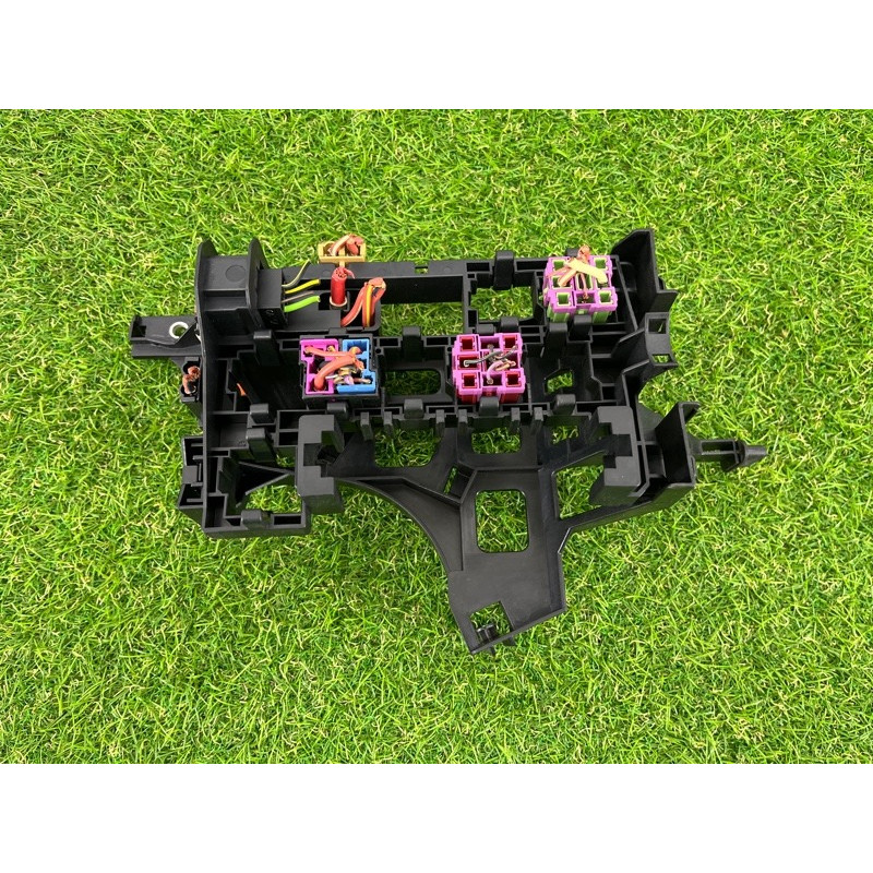 Кронштейн блока предохранителей (кузов и элементы) AUDI Q7 4L 2007 3.6 4L1971845