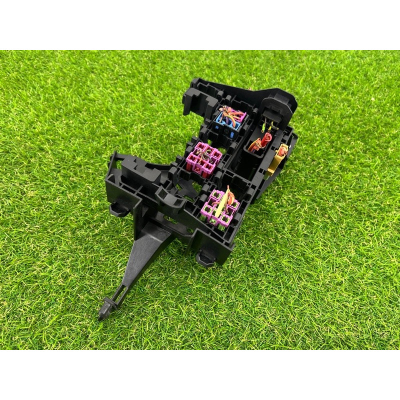 Кронштейн блока предохранителей (кузов и элементы) AUDI Q7 4L 2007 3.6 4L1971845