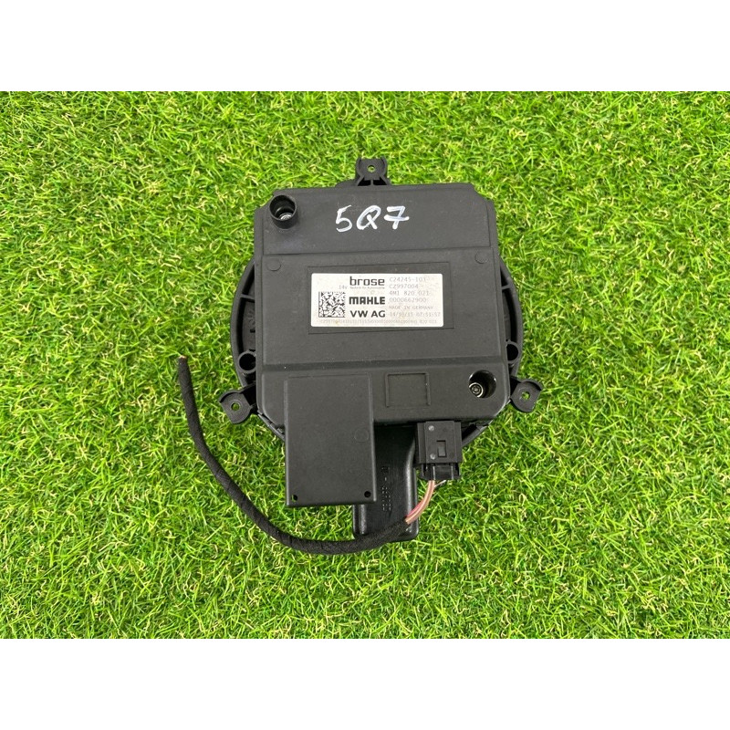 Мотор печки (отопление и кондиционирование) AUDI Q7 4M 2017 3.0 TFSi CREC 4M1820021