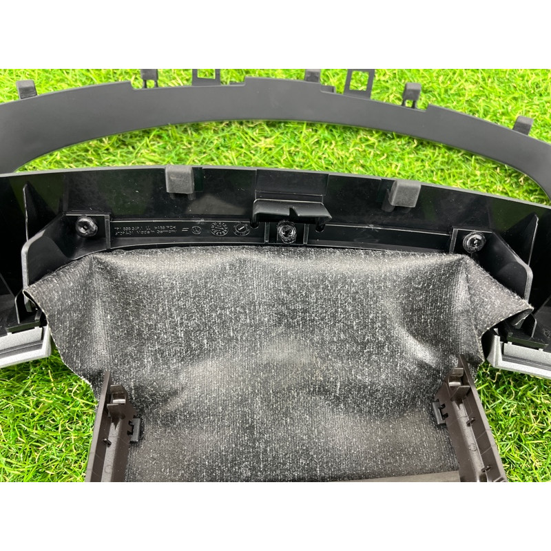 Накладка щитка приладів (салон) Volkswagen Touareg NF 2012 3.0 7P1857221BQB4