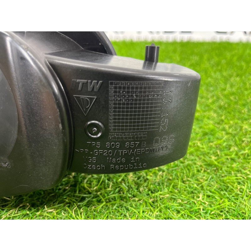 Лючок топливного бака (кузов и элементы) PORSCHE CAYENNE 958 2012 4.8 95850485700