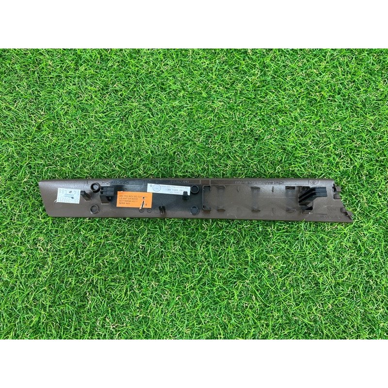 Декоративна накладка карти дверей (салон) Volkswagen Touareg NF 2012 3.6 7P6867440BME1