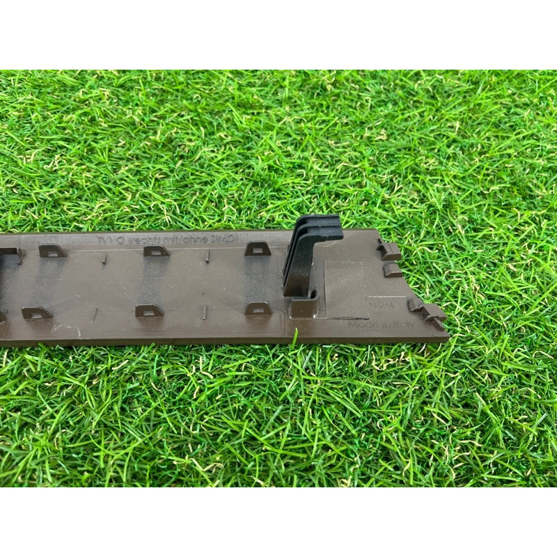 Декоративна накладка карти дверей (салон) Volkswagen Touareg NF 2012 3.6 7P6867440BME1