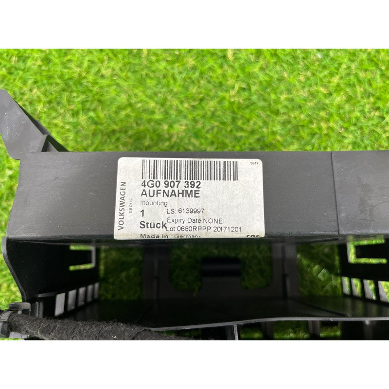 Кронштейн блока управления (кузов и элементы) AUDI A7 4G 2013 3.0 CGXB 4G0907392