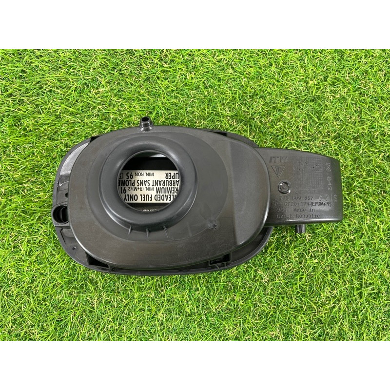 Кришка паливного бака (кузов і елементи) PORSCHE CAYENNE 958 2013 3.6 95850485700