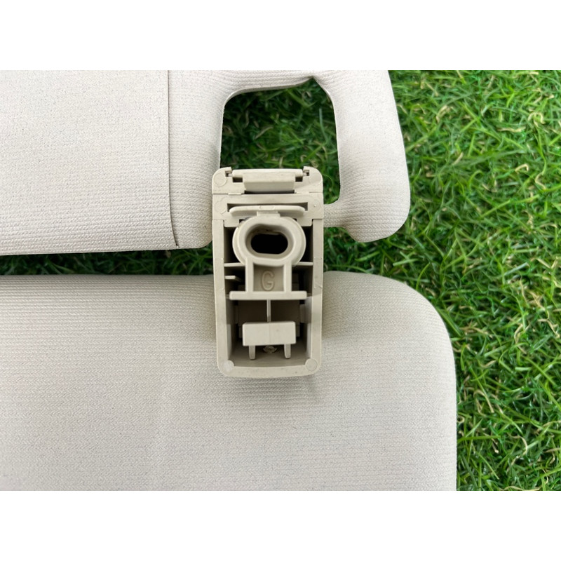 Козирок сонцезахисний (салон) Volkswagen Touareg NF 2012 3.6 7P6857551B4T6