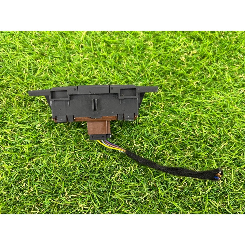 Кнопка ESP (электрика / кнопки) Volkswagen Touareg NF 2012 3.0 7P6927127