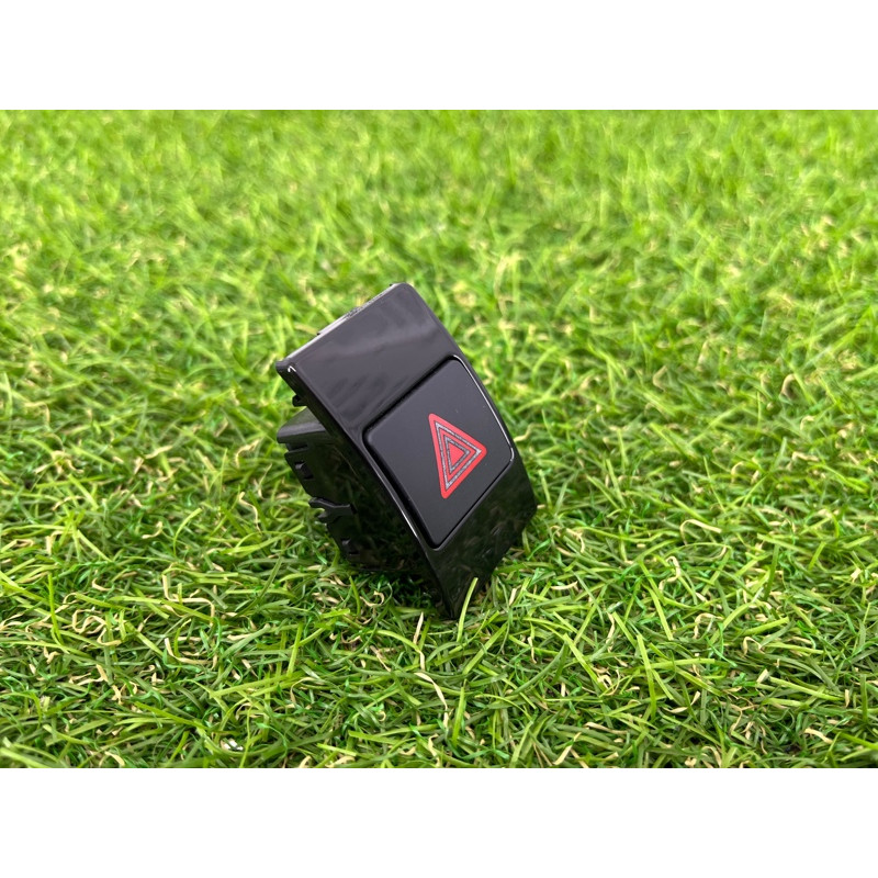 Кнопка аварийной сигнализации (электрика / кнопки) AUDI A7 4G 2013 3.0 CGXB 4G09415095PR