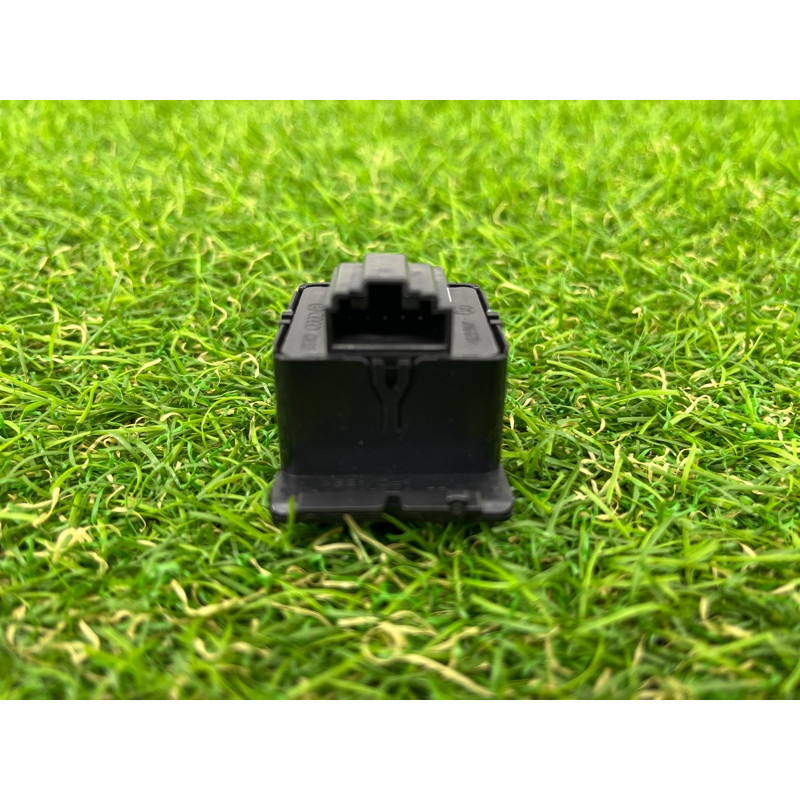 Кнопка аварийной сигнализации (электрика / кнопки) AUDI A7 4G 2013 3.0 CGXB 4G09415095PR