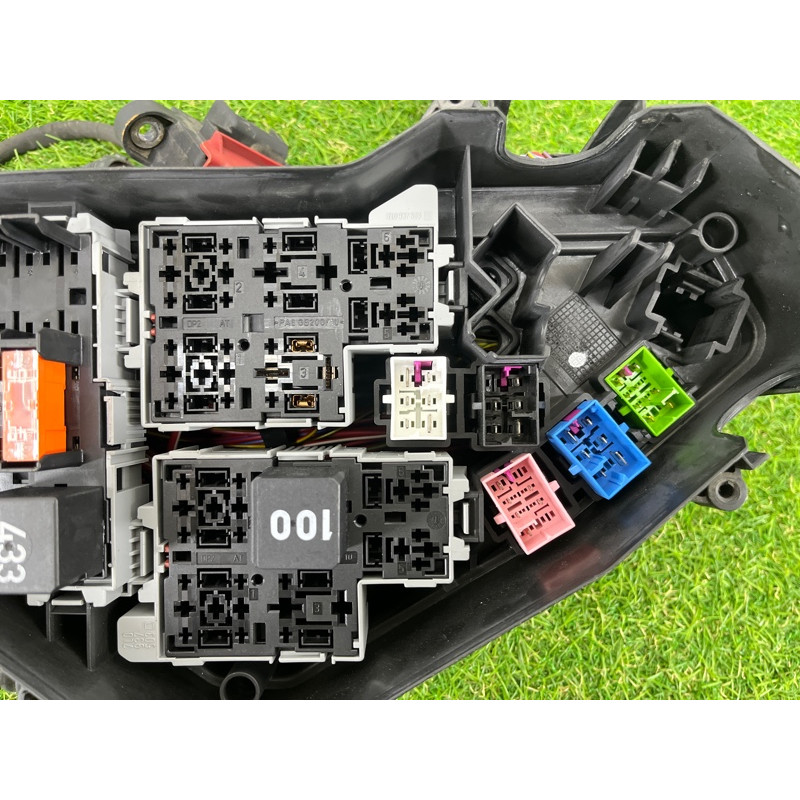 Блок предохранителей (электрика) Volkswagen Touareg NF 2012 3.6 7P0907295