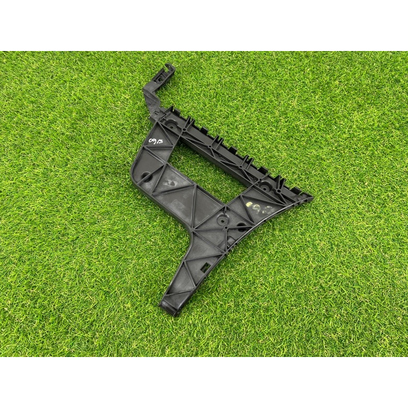 Крепление бампера (кузов и элементы) AUDI A4 B8 2012 2.0 TFSI 8K5807454