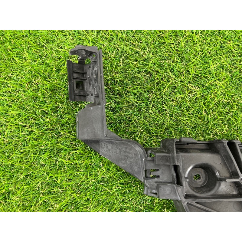 Крепление бампера (кузов и элементы) AUDI A4 B8 2012 2.0 TFSI 8K5807454