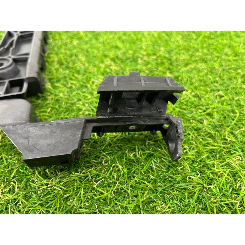 Крепление бампера (кузов и элементы) AUDI A4 B8 2012 2.0 TFSI 8K5807454