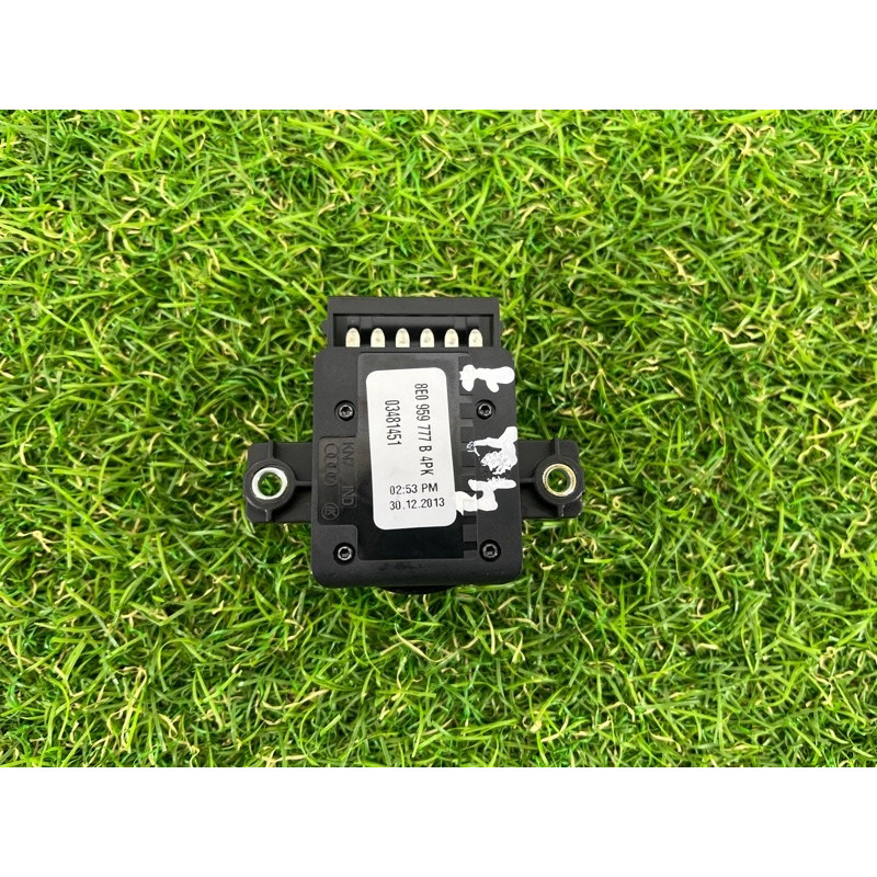 Кнопка регулировки сиденья (электрика / кнопки) AUDI Q7 4L 2014 3.0 TFSi CTWB 8E0959777B4PK