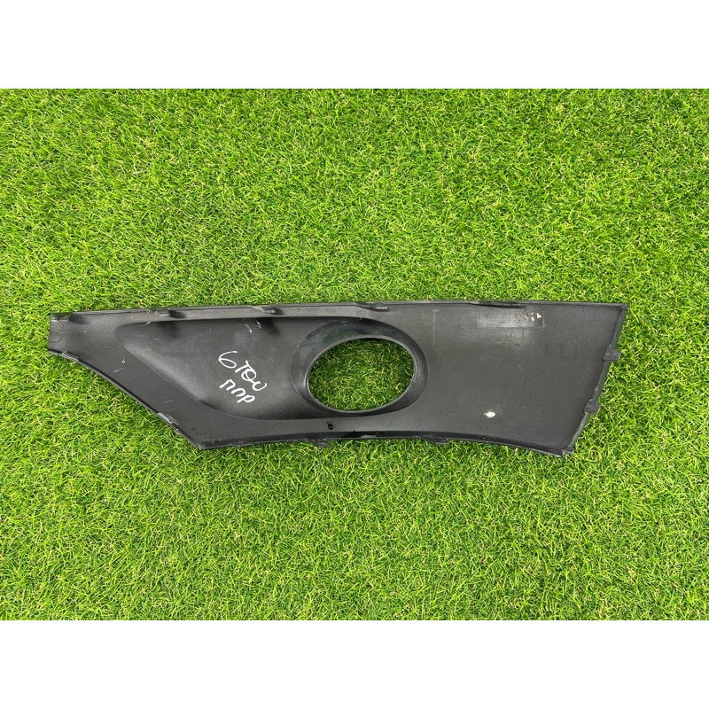 Накладка протитуманної фари (кузов і елементи) Volkswagen Touareg NF 2012 3.6 7P6807490BGRU