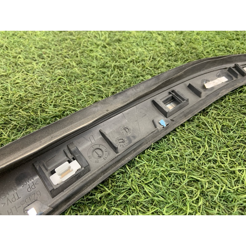 Молдинг крыла (кузов и элементы) Jeep Compass MP 2018 2.4 5up38szzaf